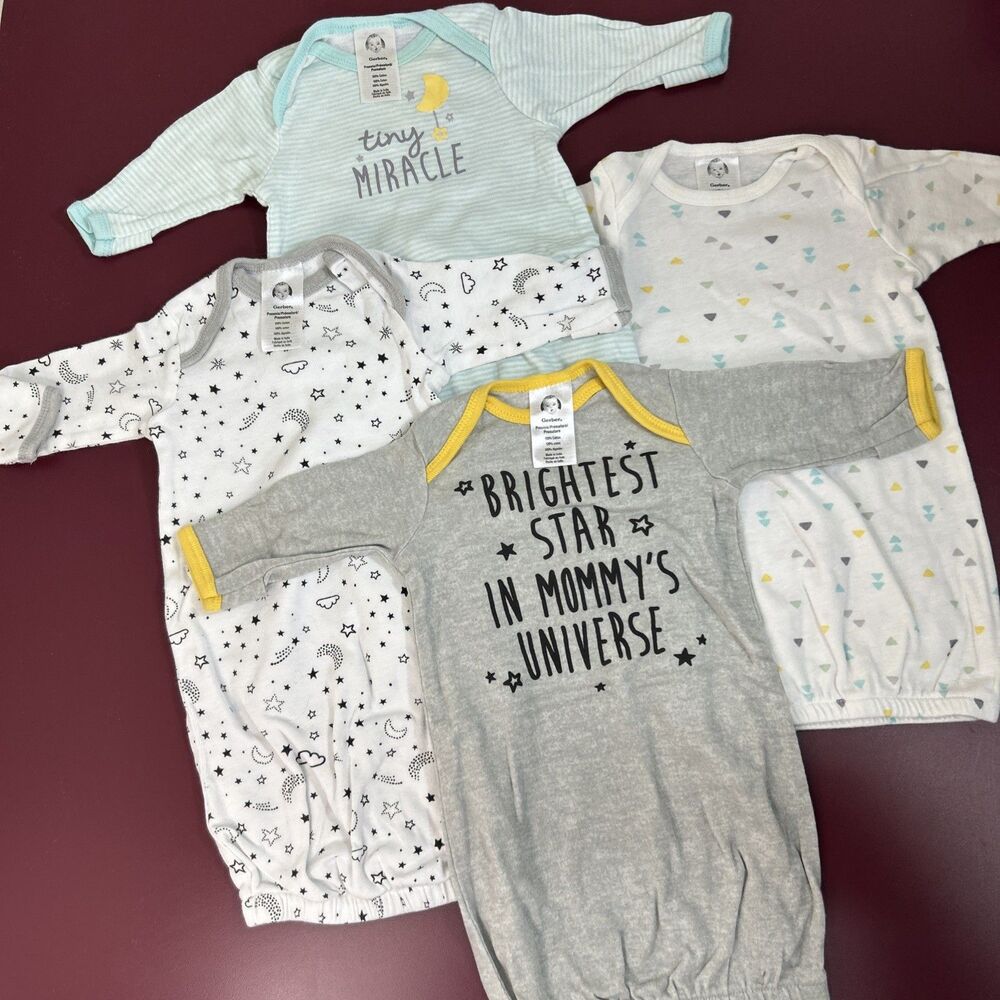 Lot Of 4 Gerber Preemie Premature Baby Sleepers Long Sleeve